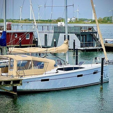 Hausboot Segelyacht Nui Hotel Burgtiefe auf Fehmarn Exterior photo