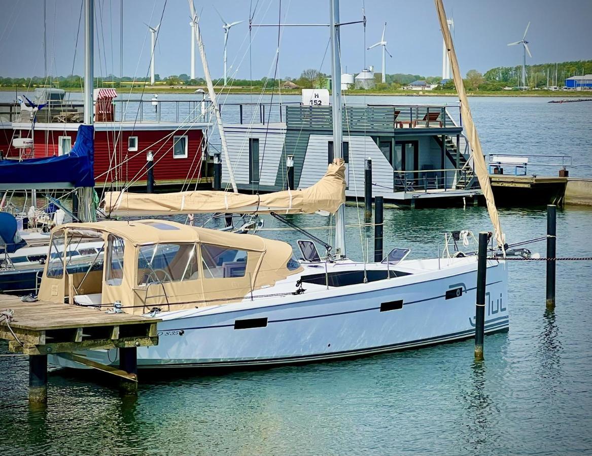 Hausboot Segelyacht Nui Hotel Burgtiefe auf Fehmarn Exterior photo